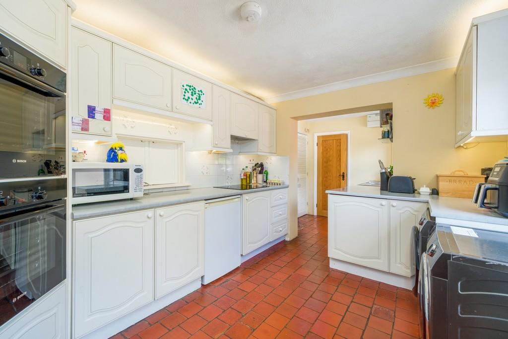 1440px-Orchard House-9