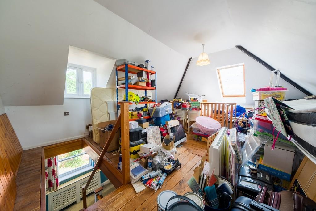 1440px-Orchard House-35