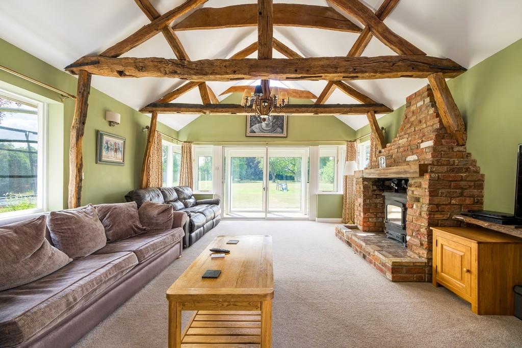 1440px-Orchard House-16