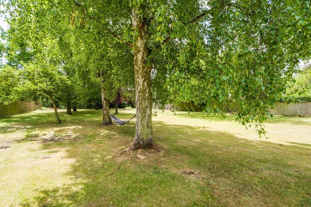 1440px-Orchard House-49