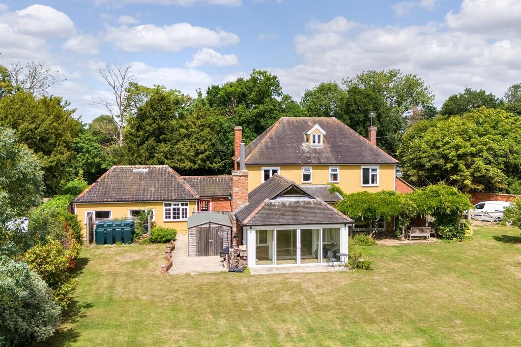 1440px-Orchard House-41