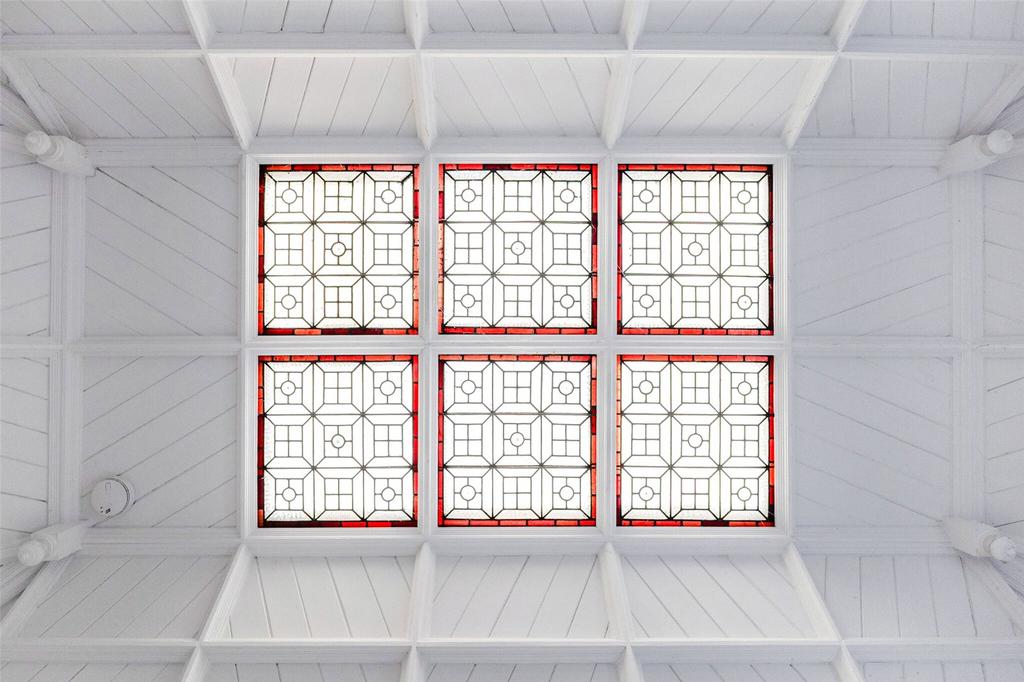 Feature Window