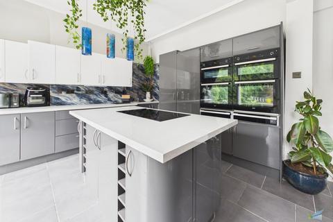 undefined, Buckingham Avenue, Wirral CH43