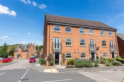 4 bedroom end of terrace house to rent, Blackwell Close, Higham Ferrers NN10