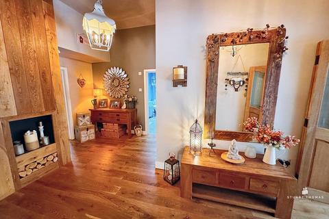 3 bedroom detached bungalow for sale, London Road, Benfleet