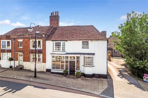 3 bedroom end of terrace house for sale, Dragon Street, Petersfield, Hampshire