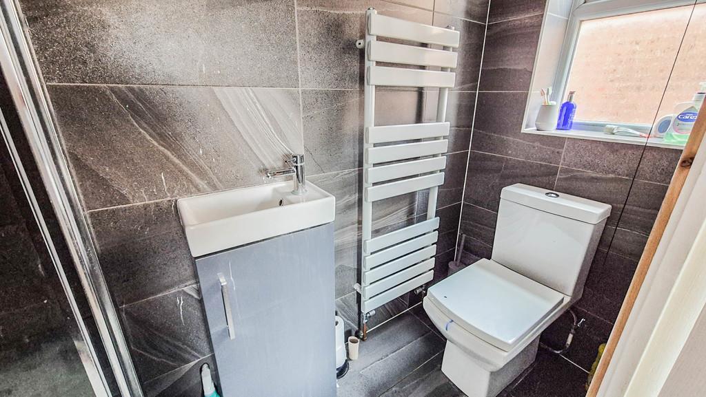 En Suite Shower Room
