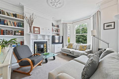 3 bedroom maisonette to rent, Valetta Road, London, W3