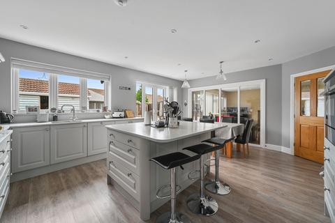 5 bedroom detached house for sale, Stephen Road, Kesgrave, IP5