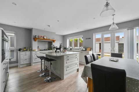 5 bedroom detached house for sale, Stephen Road, Kesgrave, IP5
