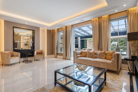 4 bedroom semi-detached house for sale, Lipton Close, Southgate