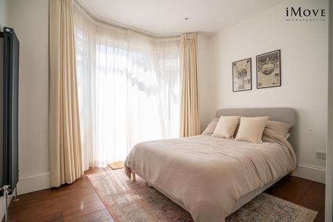 17 The Crescent, Croydon, CR0 2HN