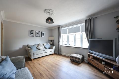 3 Swallowfield, Tamworth, B79 7SG