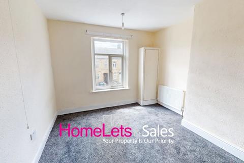 4 bedroom terraced house to rent, Marsland Place, Bradford BD3