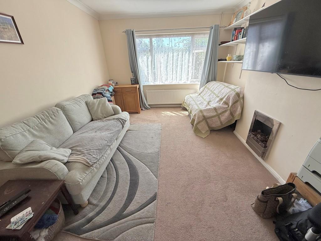 50 Palmer Road Lounge