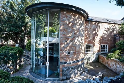 Office to rent, Main St Leicester LE3 8DG