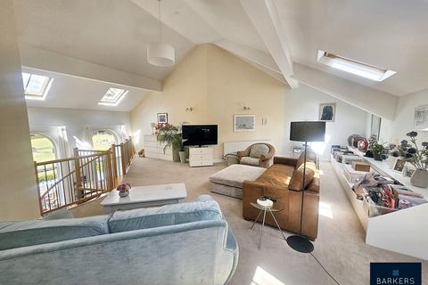 2 bedroom townhouse for sale, Latham Lane, Gomersal