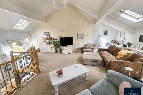 2 bedroom townhouse for sale, Latham Lane, Gomersal