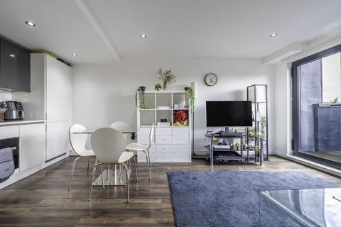 2 bedroom apartment to rent, Madison House, 92 Wrentham Street