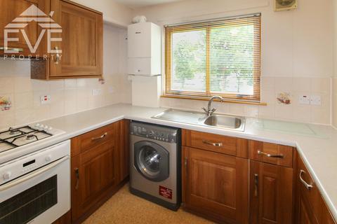 2 bedroom flat to rent, Drumry Road, Clydebank G81