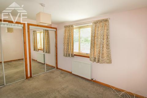 2 bedroom flat to rent, Drumry Road, Clydebank G81