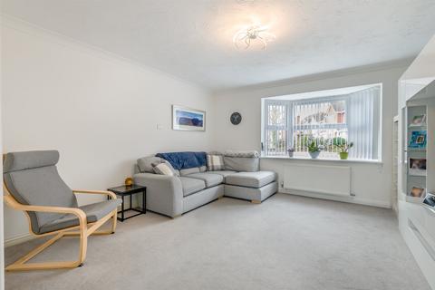 9 Cadoc Close, Caerwent, Caldicot, NP26 4QT
