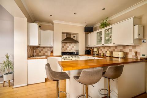 87 Whitehall Road, Drighlington, Bradford, BD11 1LN