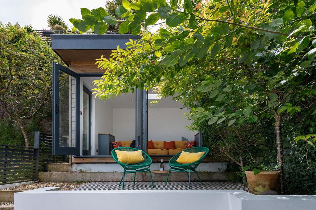Garden Room Bay House, 29 South Ford Road,...