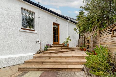 7 Brora Drive, Giffnock, Glasgow, G46 6NP