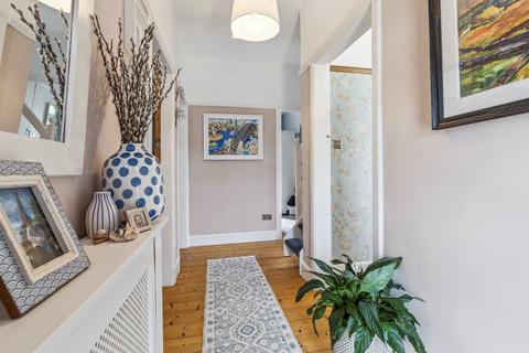 7 Brora Drive, Giffnock, Glasgow, G46 6NP