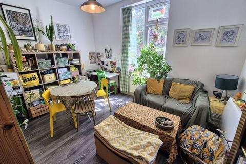 3 Buckingham Mount, Leeds, LS6 1DN