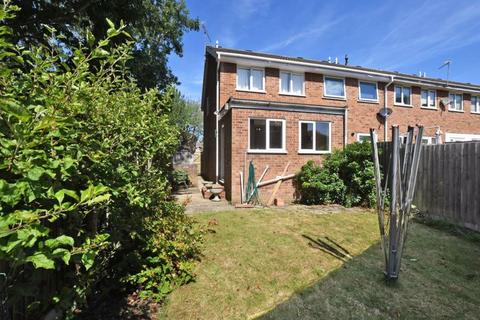 2 bedroom terraced house for sale, Bargrove Road, Maidstone