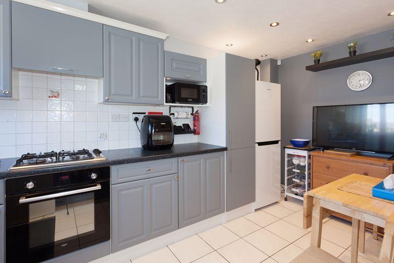 Dining kitchen
