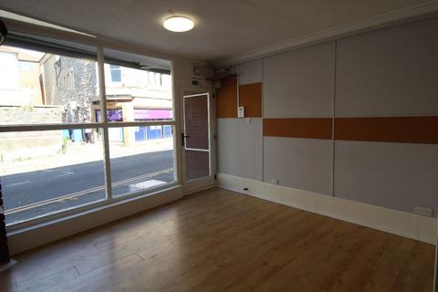 Shop to rent, Meadow Street