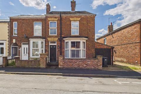 2 bedroom end of terrace house for sale, 74 Foundry Street, Horncastle