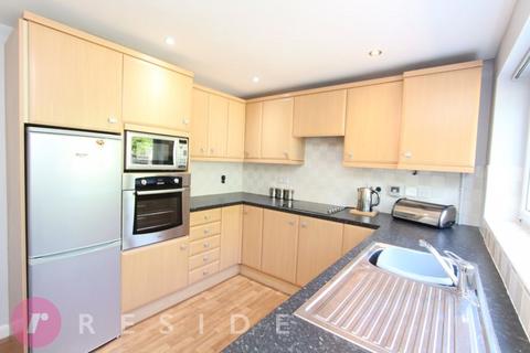2 bedroom semi-detached house for sale, Cherwell Avenue, Heywood OL10