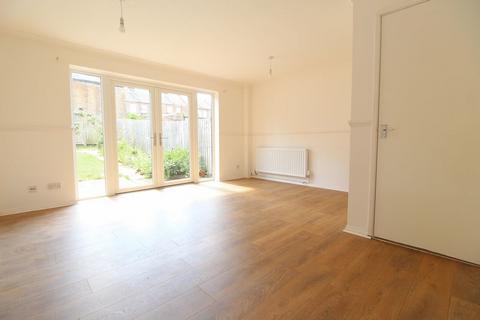 3 bedroom end of terrace house for sale, FREEHOLD & PARKING, Hibbert Street
