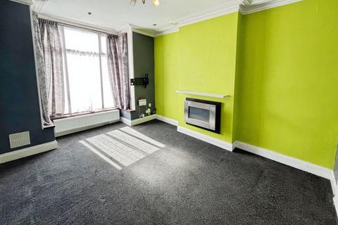 3 bedroom terraced house for sale, Queensgate, Heaton - For Sale by auction