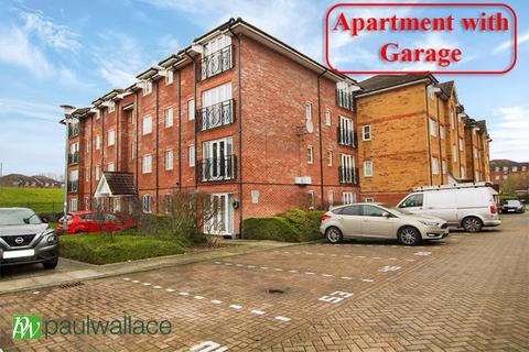 2 bedroom flat for sale, Yukon Road, Turnford