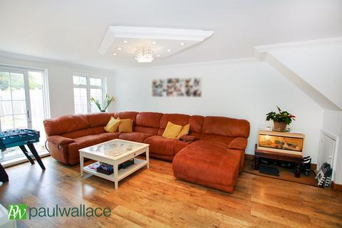 29 Cowles, Cheshunt, Waltham Cross, EN7 6HA