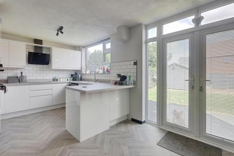 4 Townfield Walk, Great Wakering, Southend-on-sea, SS3 0PD