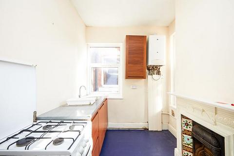2 bedroom apartment to rent, London Road, Alvaston