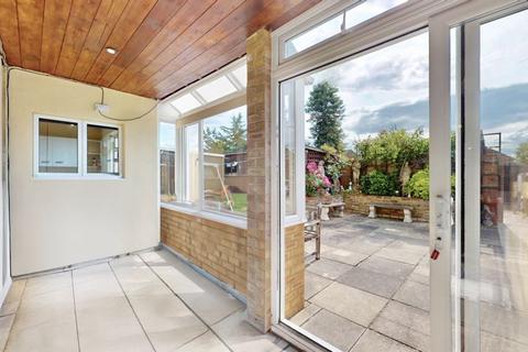 5 bedroom semi-detached house for sale, Bramble Close, Uxbridge, UB8
