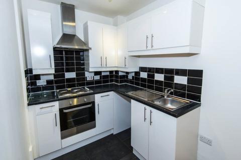 2 bedroom apartment to rent, Bullar Road Southampton, SO18