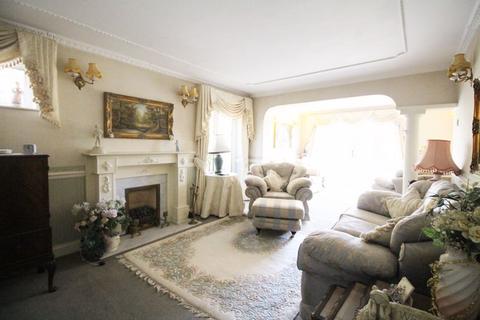 undefined, Colston Crescent, Goffs Oak EN7