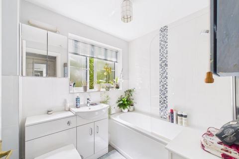 46 Boakes Drive, Stonehouse, GL10 3QW