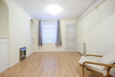 Studio to rent, Seal Road, Sevenoaks