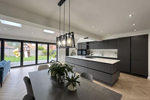 5 bedroom detached house for sale, Drift Court, Pontefract WF8