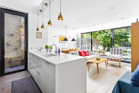 2 bedroom apartment for sale, Eaton Park Road, London, N13