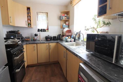 undefined, Luton LU2